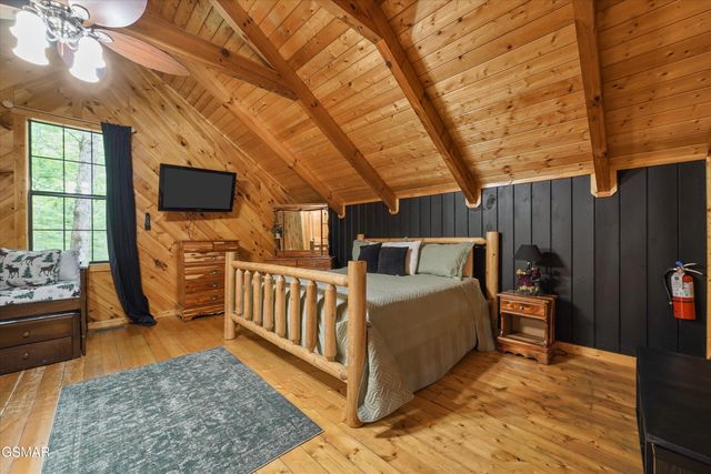 4164 Lumber Jack Way, Sevierville, TN 37876
