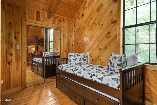 4164 Lumber Jack Way, Sevierville, TN 37876
