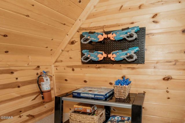 4164 Lumber Jack Way, Sevierville, TN 37876