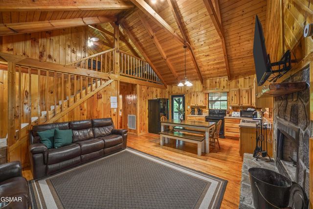 4164 Lumber Jack Way, Sevierville, TN 37876