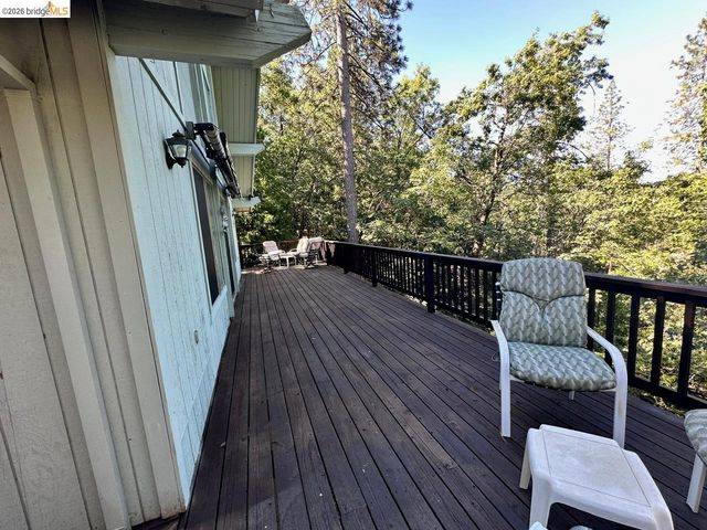 24188 Buggy Way, Sonora, CA 95370