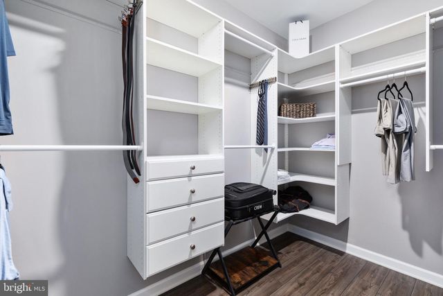 20700 WOOD QUAY DR, Sterling, VA 20166