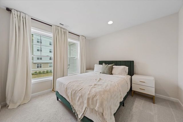 11 Winslow Lane 2, Grafton, MA 01536