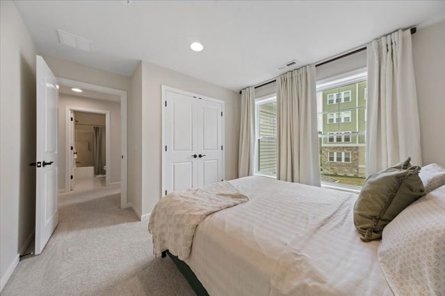11 Winslow Lane 2, Grafton, MA 01536