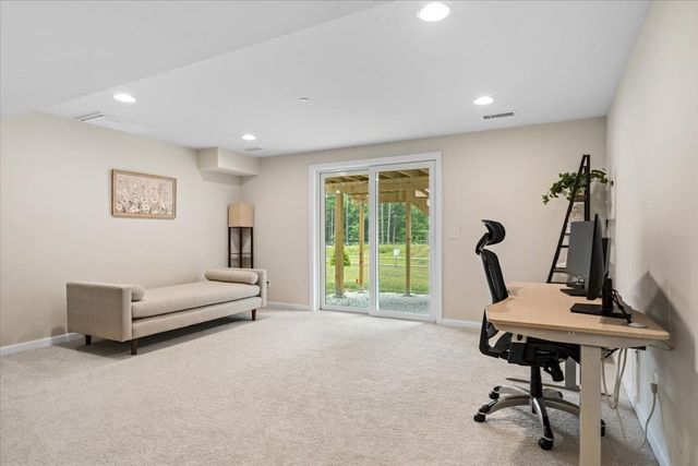 11 Winslow Lane 2, Grafton, MA 01536