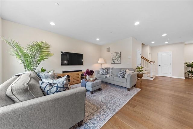 11 Winslow Lane 2, Grafton, MA 01536