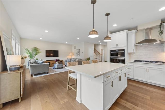 11 Winslow Lane 2, Grafton, MA 01536