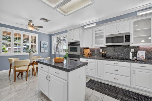 137 Lakefield Ct, Lincoln, CA 95648