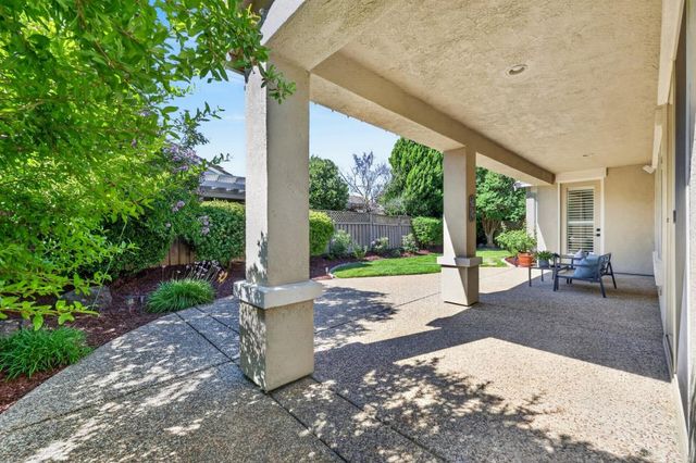 137 Lakefield Ct, Lincoln, CA 95648