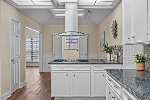 1400 Oak Hollow Drive, Dickinson, TX 77539