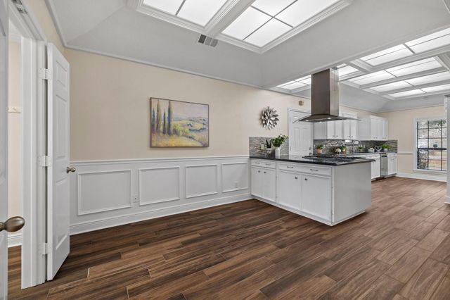 1400 Oak Hollow Drive, Dickinson, TX 77539