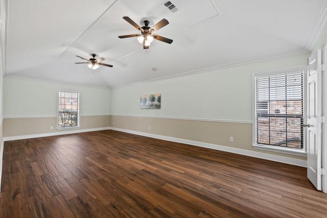 1400 Oak Hollow Drive, Dickinson, TX 77539