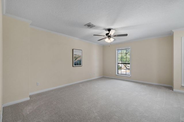 1400 Oak Hollow Drive, Dickinson, TX 77539