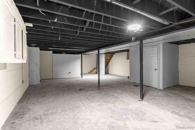 1021 E State Fair, Highland Park, MI 48203