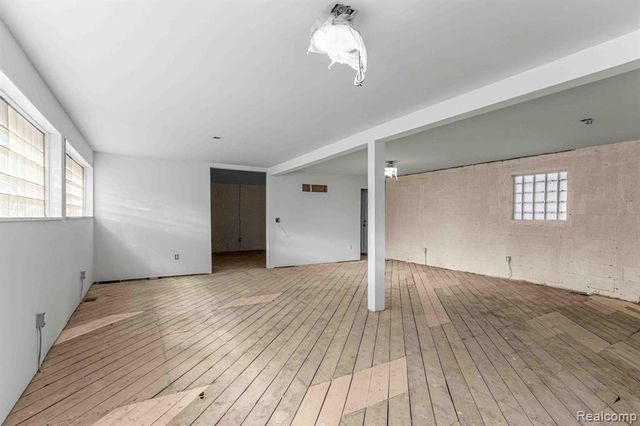 1021 E State Fair, Highland Park, MI 48203