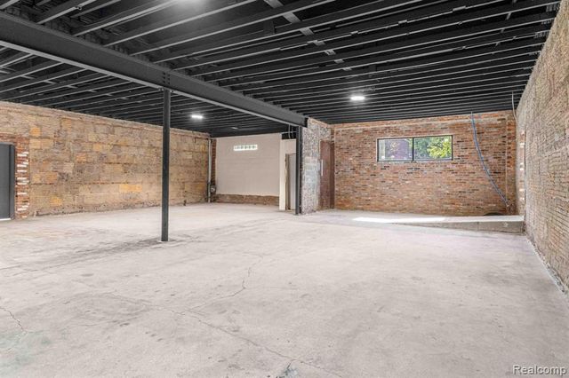 1021 E State Fair, Highland Park, MI 48203