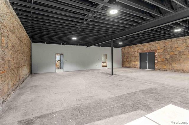 1021 E State Fair, Highland Park, MI 48203