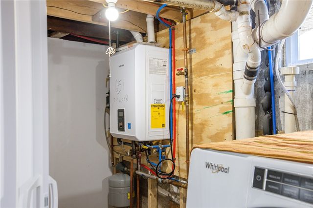 651 Pleasant Valley Parkway, Providence, RI 02908