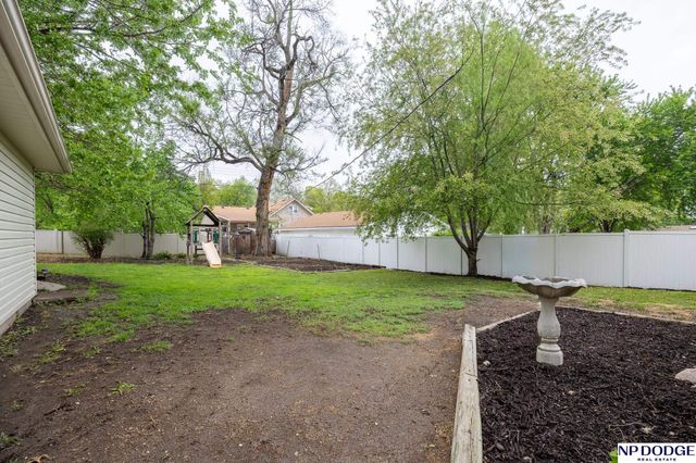2731 S 41st Street, Lincoln, NE 68506