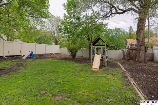 2731 S 41st Street, Lincoln, NE 68506