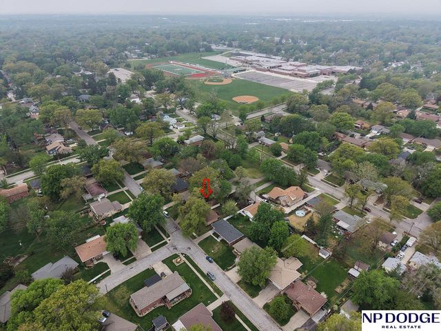 2731 S 41st Street, Lincoln, NE 68506