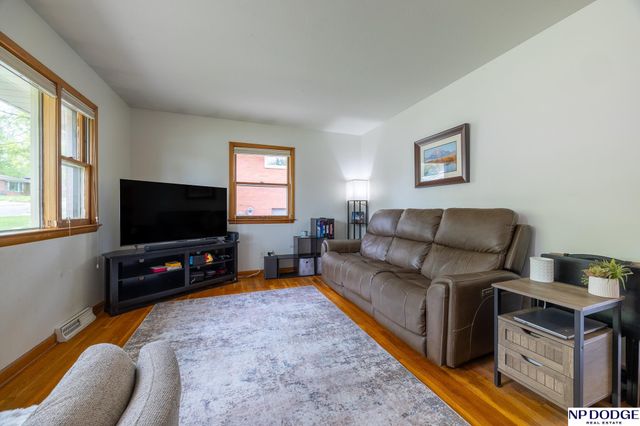 2731 S 41st Street, Lincoln, NE 68506