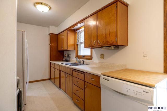 2731 S 41st Street, Lincoln, NE 68506
