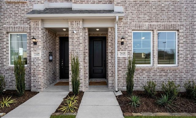 5709 Lakeview Drive, Watauga, TX 76148