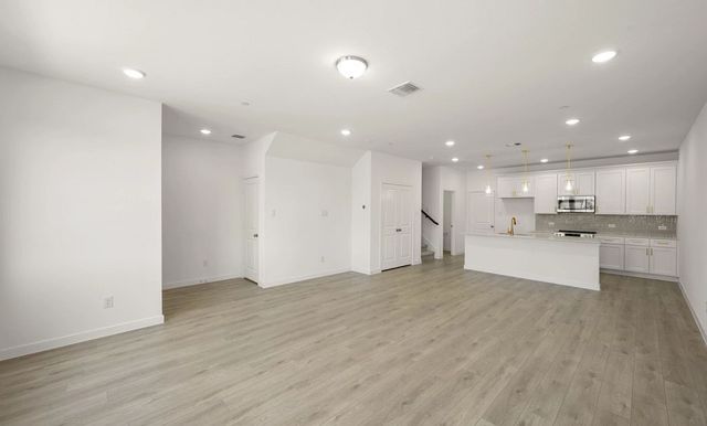 5709 Lakeview Drive, Watauga, TX 76148