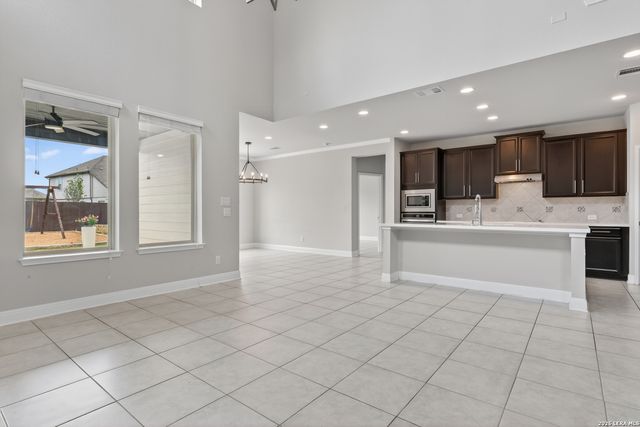 6718 Gailan Ranch, San Antonio, TX 78249