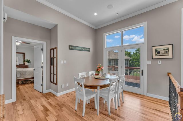 4300 SW Laurens WAY, Topeka, KS 66610