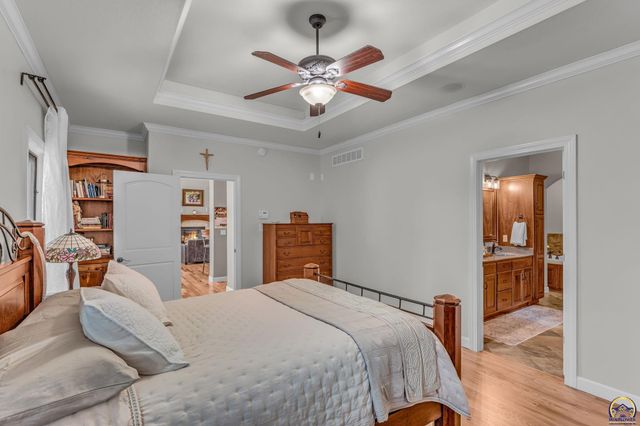 4300 SW Laurens WAY, Topeka, KS 66610