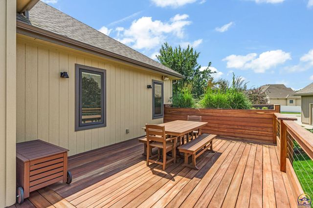 4300 SW Laurens WAY, Topeka, KS 66610
