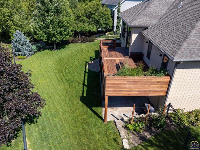 4300 SW Laurens WAY, Topeka, KS 66610