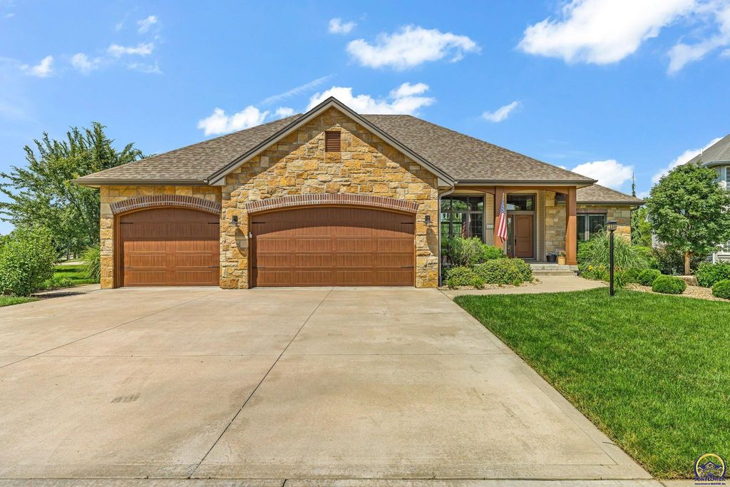 4300 SW Laurens WAY, Topeka, KS 66610