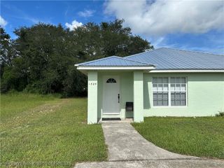1525 Queen Palm Avenue 1/2, Sebring, FL 33870