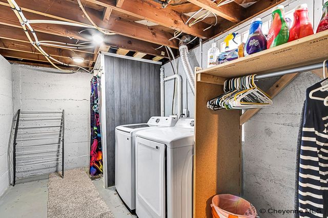 2013 DUNN AVE, Cheyenne, WY 82001