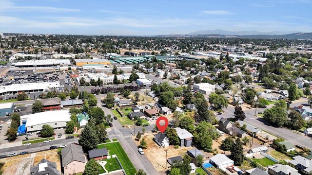302 E Ermina Ave, Spokane, WA 99207