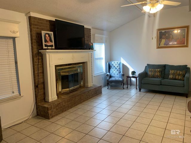 133 Dunbar Loop, Daphne, AL 36526