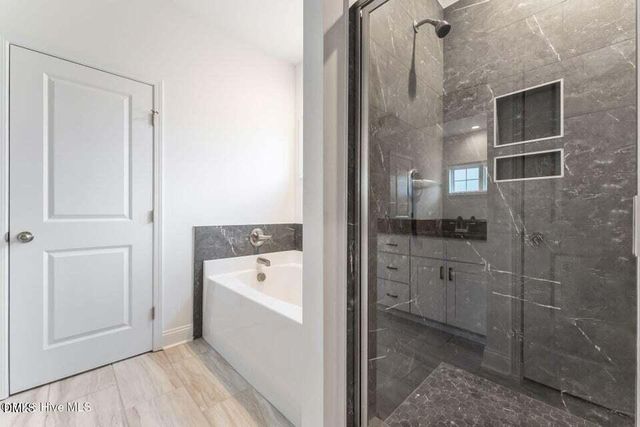 221 Telluride Court, Aberdeen, NC 28315