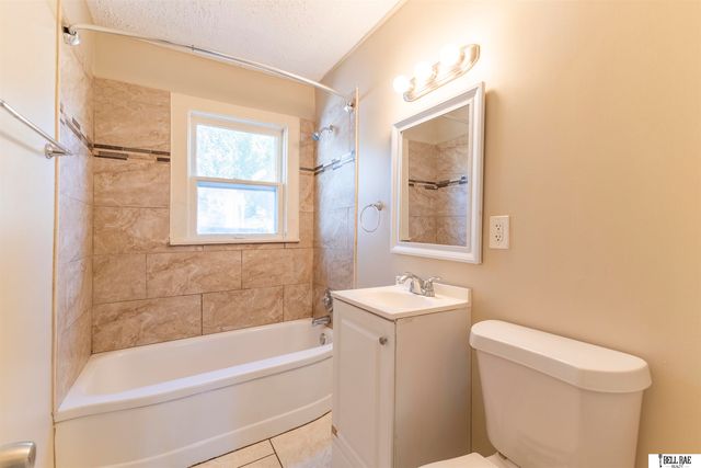 3803 N 63 Street, Omaha, NE 68104