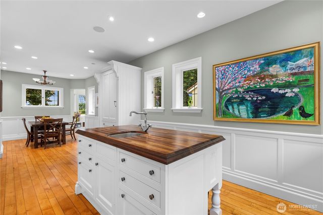 180 Lake Washington Boulevard E, Seattle, WA 98112