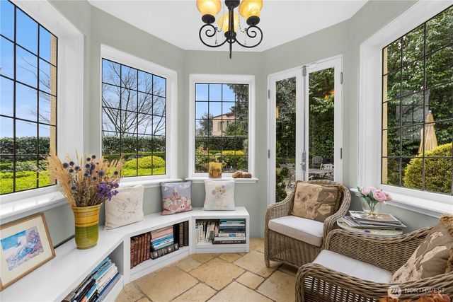 180 Lake Washington Boulevard E, Seattle, WA 98112