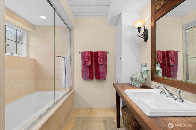 180 Lake Washington Boulevard E, Seattle, WA 98112