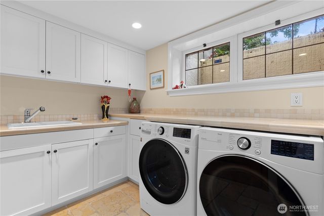 180 Lake Washington Boulevard E, Seattle, WA 98112