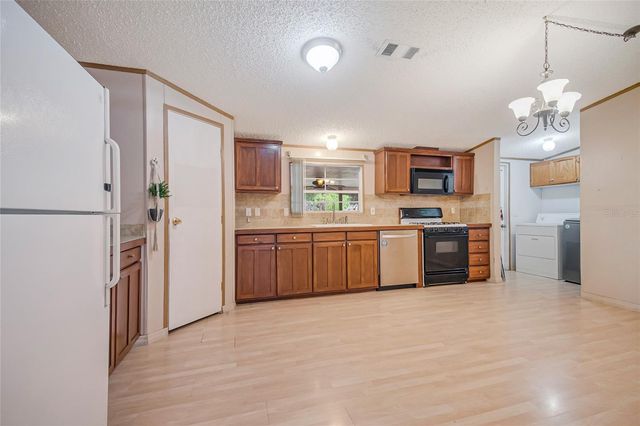 18240 LYNBROOK ROAD, Orlando, FL 32820