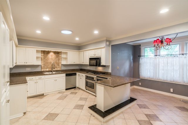 333 E 29th Place, Tulsa, OK 74114