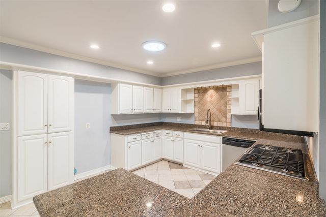 333 E 29th Place, Tulsa, OK 74114