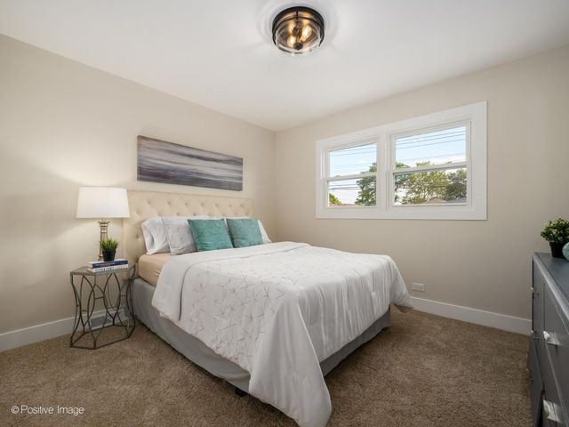 4051 W 80th Place, Chicago, IL 60652