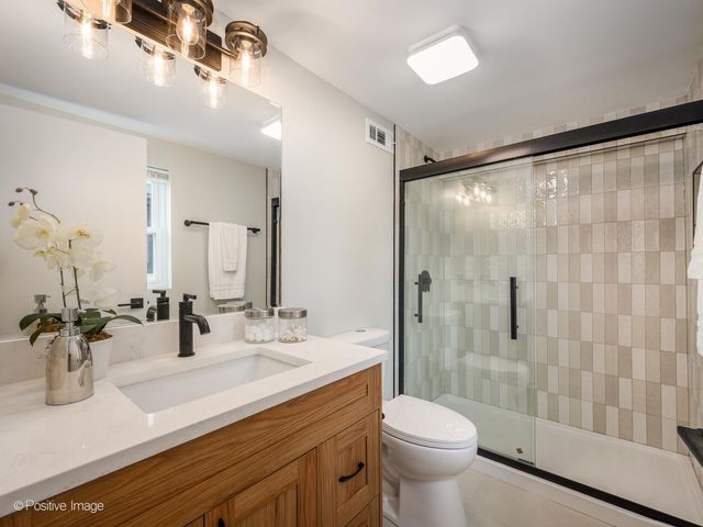 4051 W 80th Place, Chicago, IL 60652